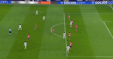 🚨 特伦特·亚历山大-阿诺德已回归有球训练。 来源：Madrid Zone