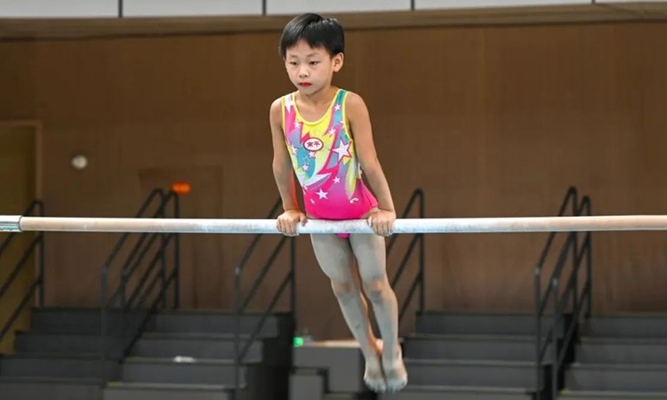 滑向米兰 来源：世界滑联官方推特