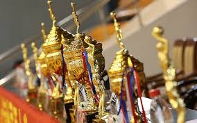 格里芬的噩梦！还记得大黑熊兰多夫的风采吗！